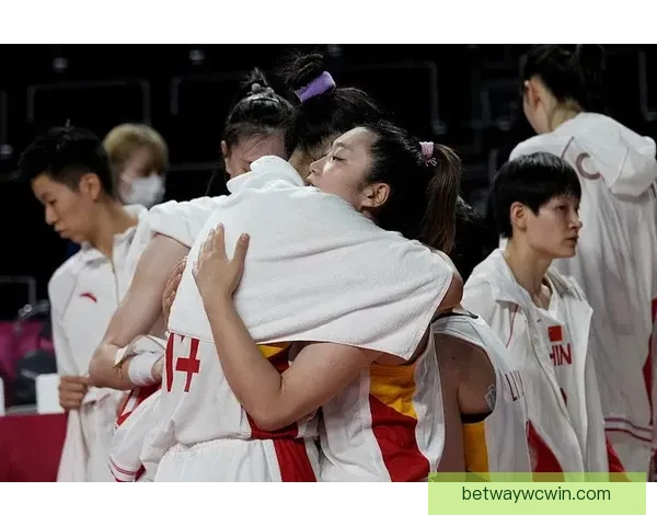 队友助攻风车扣篮得9分 未来我要更炫酷的扣篮来引领风潮